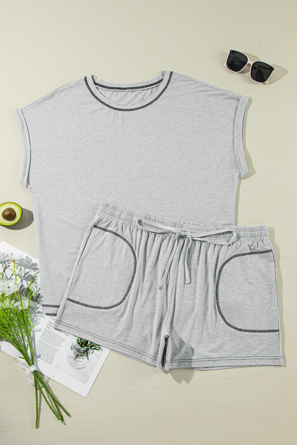 Gray Contrast Stitching Cuffed Sleeve Plus Shorts Set